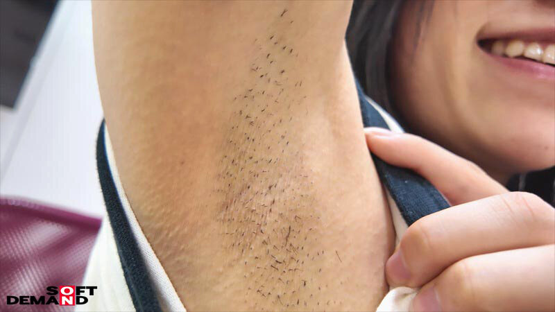 岡島明来 脇のクローズアップ