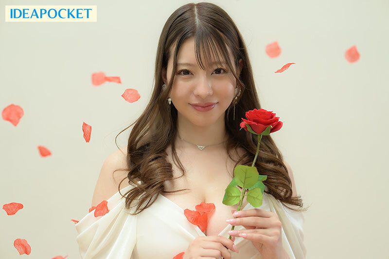 ひなの花音 白いドレス姿のポートレート