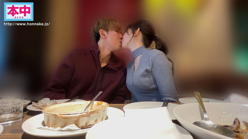 七瀬アリス 飲食店でのキスシーン